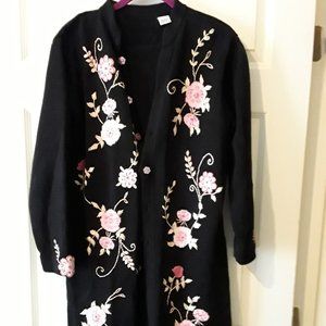 EUC Radiant Floral Sweater Coat/Duster Embroidered Size Small